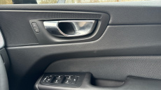 Volvo Xc60 2.0 B4D R DESIGN 5dr AWD Geartronic Diesel Estate